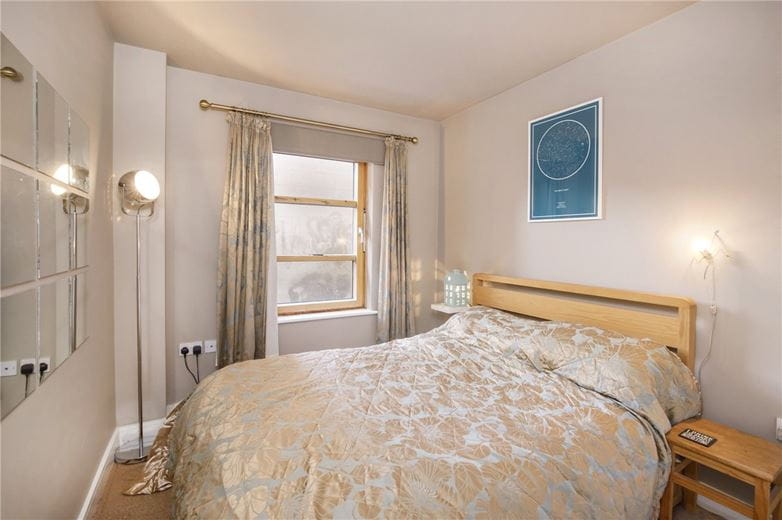 1 bedroom flat, The Courtyard, St. Martins Lane YO1