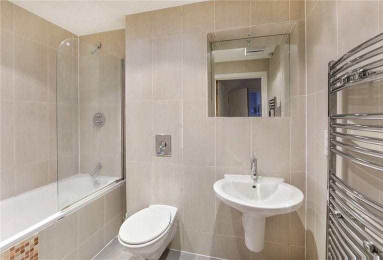 1 bedroom flat, The Courtyard, St. Martins Lane YO1