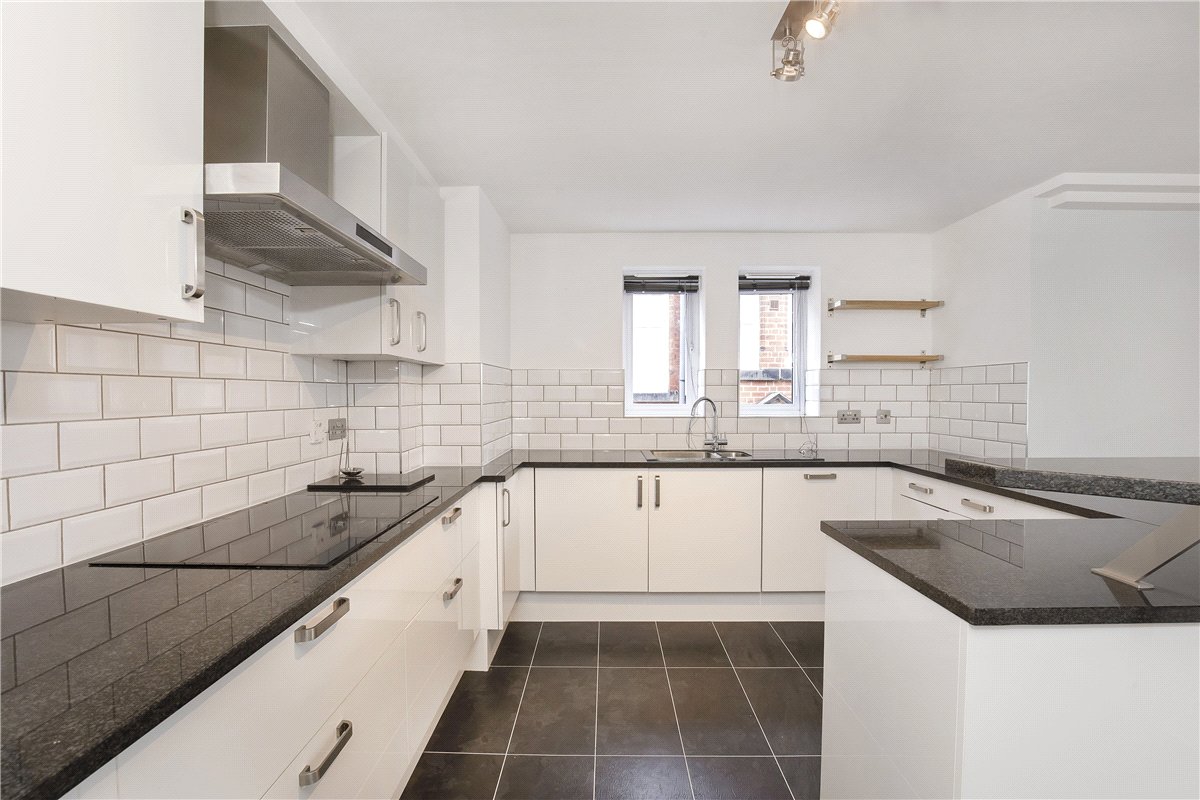 3 bedroom flat, The Avenue, York YO30