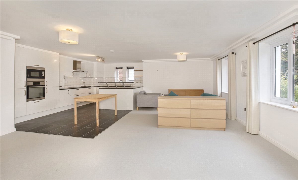 3 bedroom flat, The Avenue, York YO30