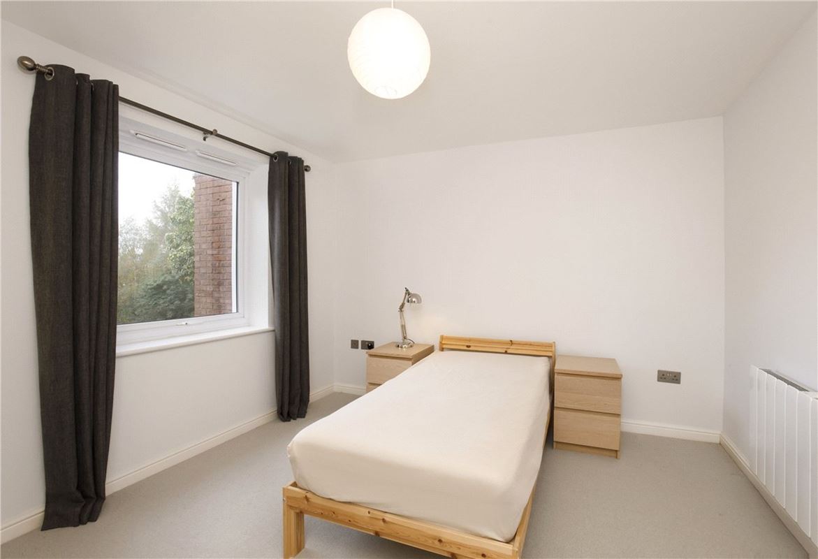 3 bedroom flat, The Avenue, York YO30
