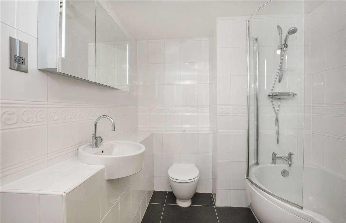 3 bedroom flat, The Avenue, York YO30