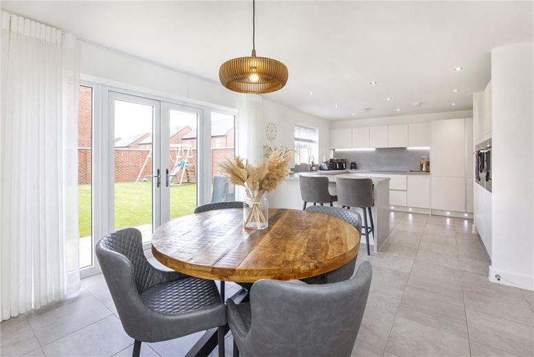 5 bedroom house, Hughlings Close, Green Hammerton YO26 - Available