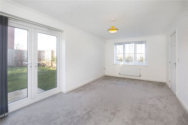 3 bedroom house, Ingleborough Drive, Harrogate HG3 - Available