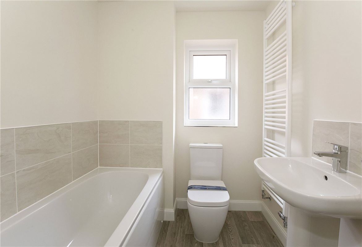 3 bedroom house, George Simpson Avenue, Wheldrake YO19 - Available