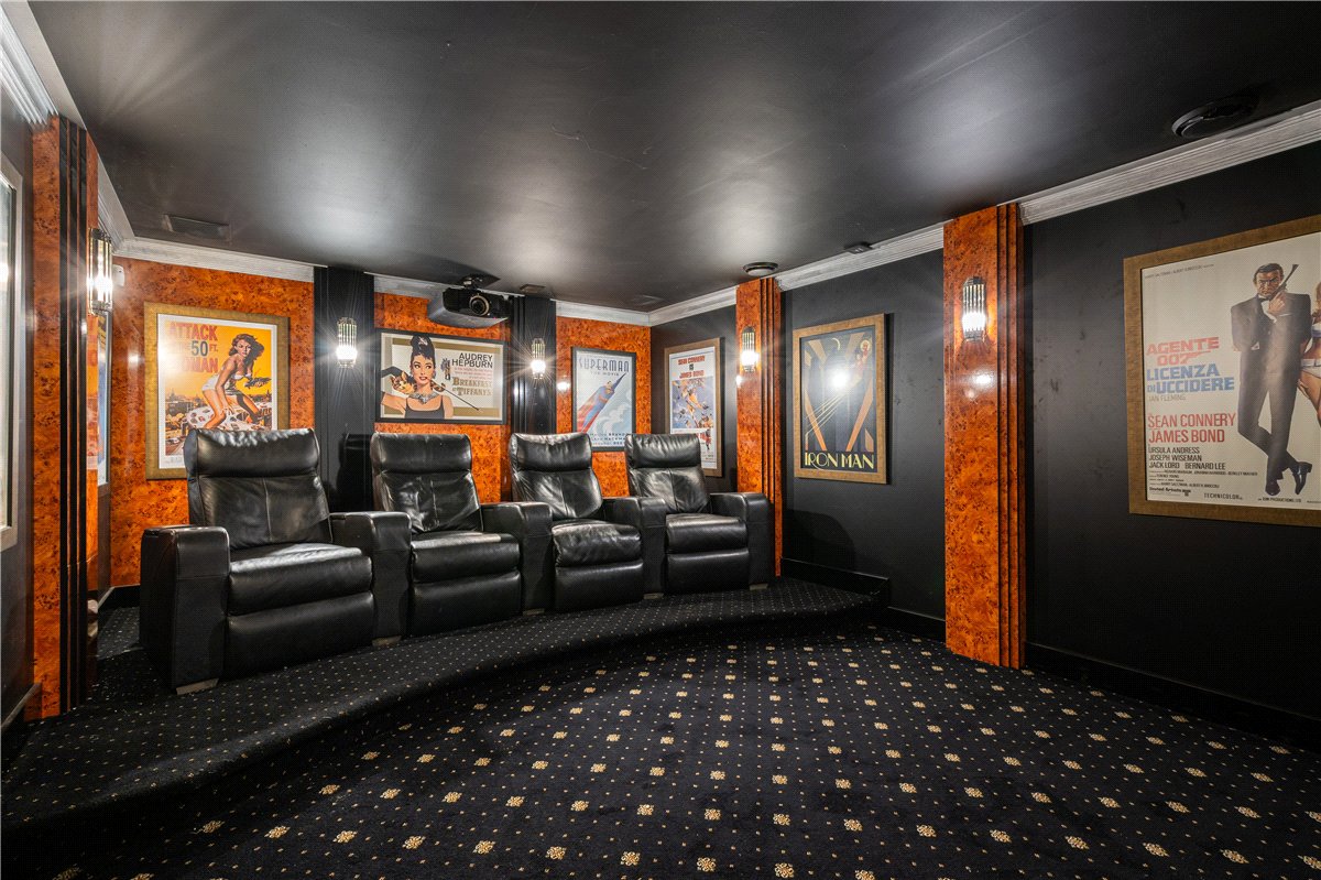 5 bedroom house, Main Street, Upper Poppleton YO26 - Available