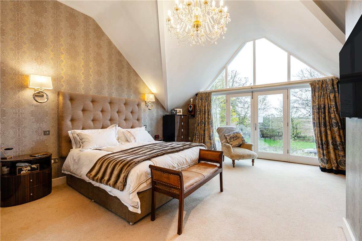 5 bedroom house, Main Street, Upper Poppleton YO26 - Available