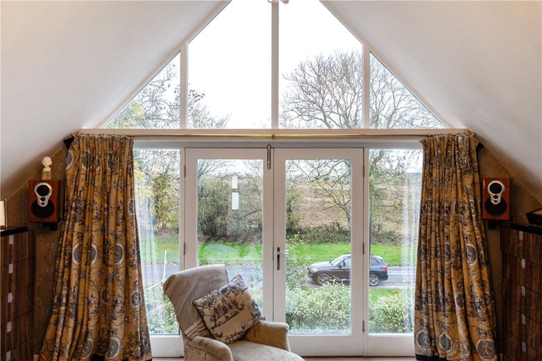 5 bedroom house, Main Street, Upper Poppleton YO26 - Available