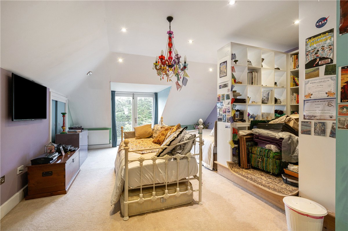 5 bedroom house, Main Street, Upper Poppleton YO26 - Available