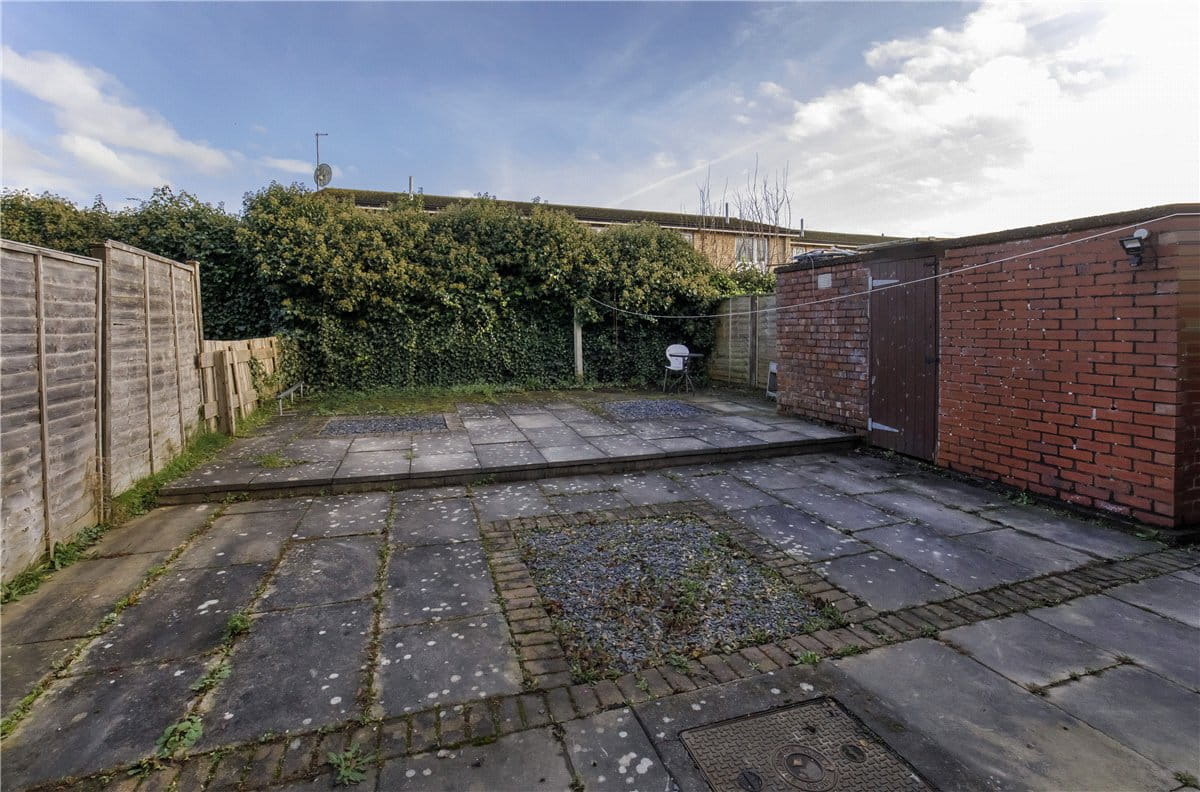 3 bedroom house, Melrosegate, York YO10 - Available