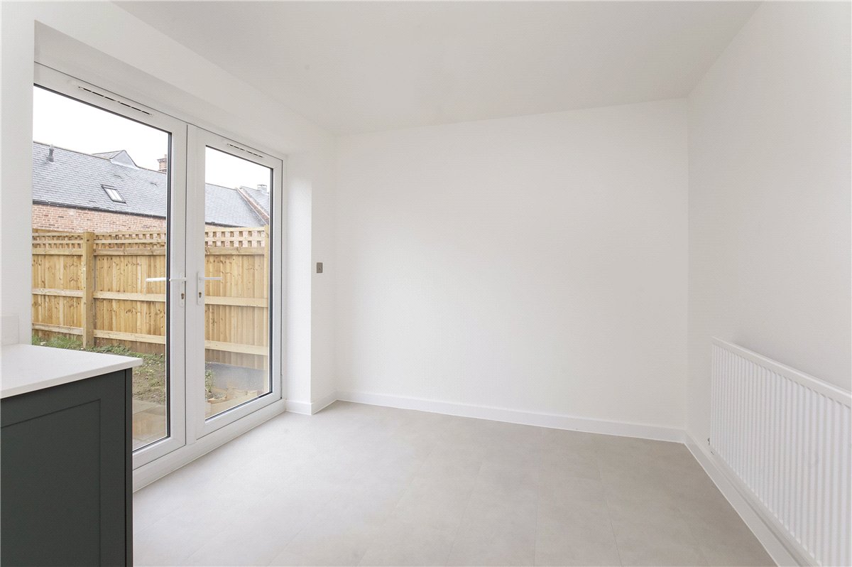 3 bedroom house, David Longhurst Way, York YO30 - Let Agreed