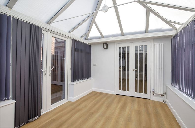 3 bedroom house, Highlands Avenue, Strensall YO32 - Available