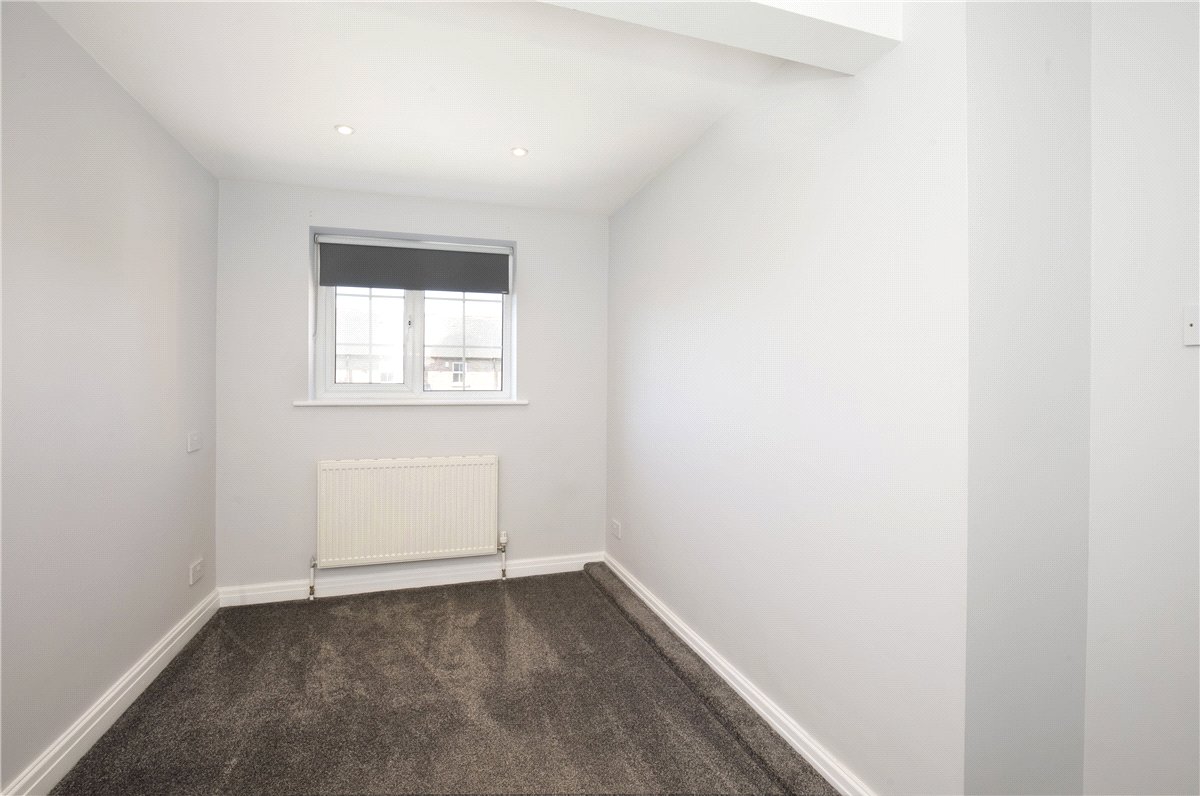 3 bedroom house, Highlands Avenue, Strensall YO32 - Available