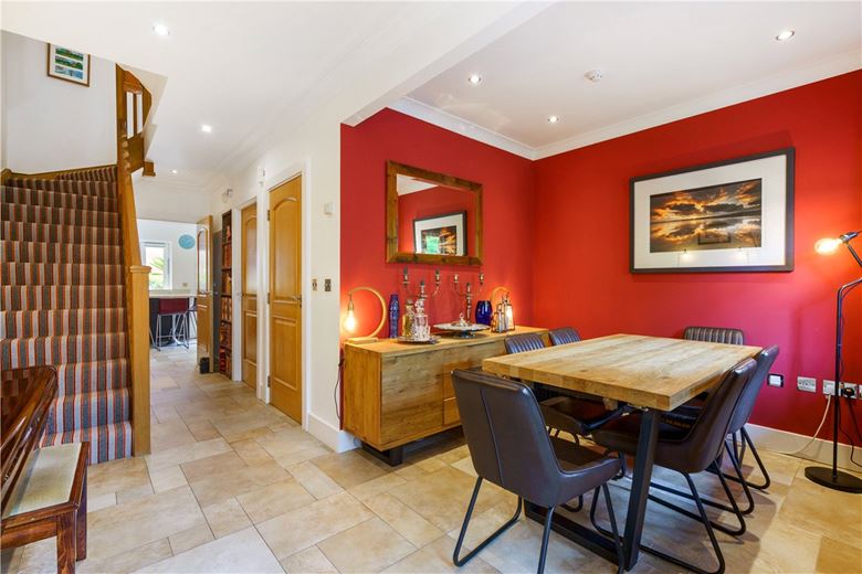 4 bedroom house, Kings Pool Walk, York YO1 - Available