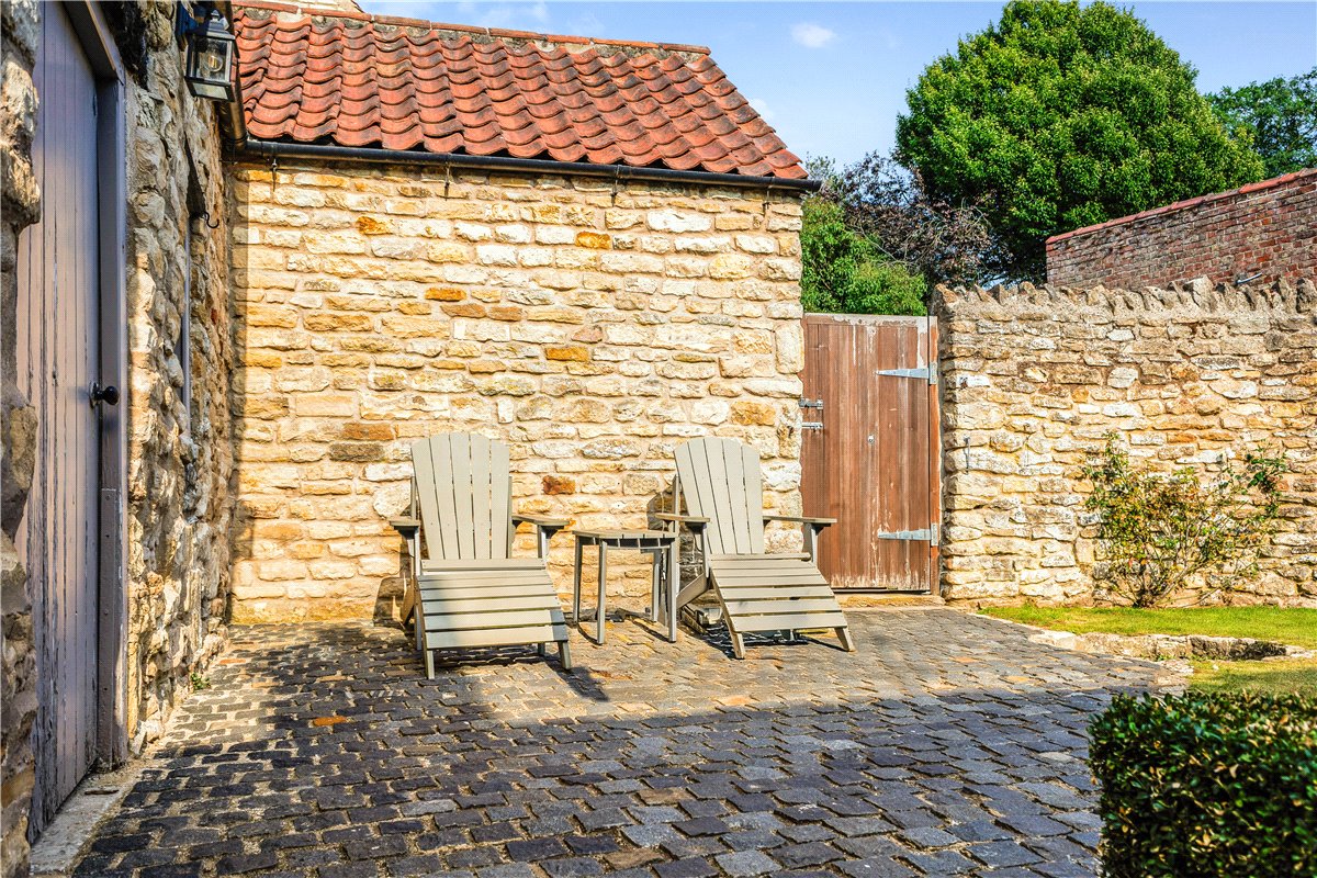 3 bedroom house, Main Street, Westow YO60 - Available