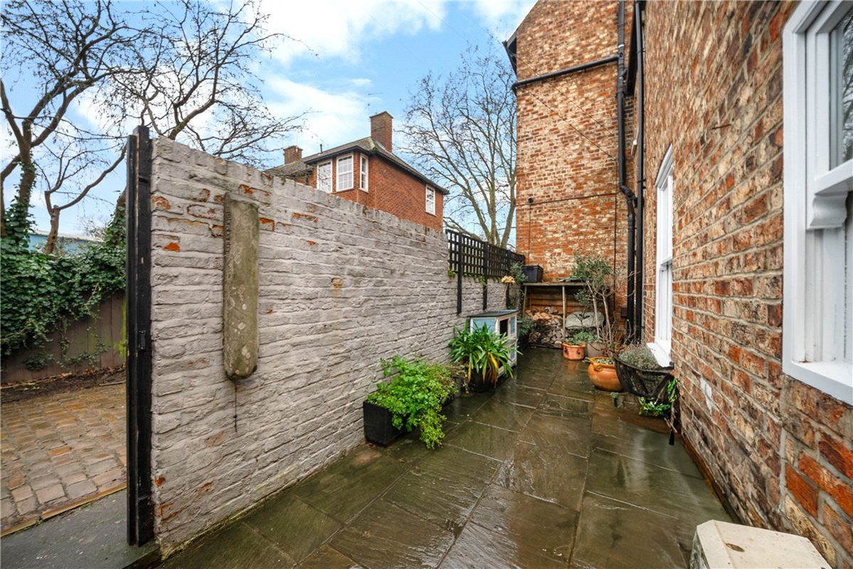 5 bedroom house, Holly Terrace, York YO10 - Sold STC