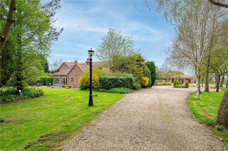 6 bedroom house, Dunnington, York YO19 - Available