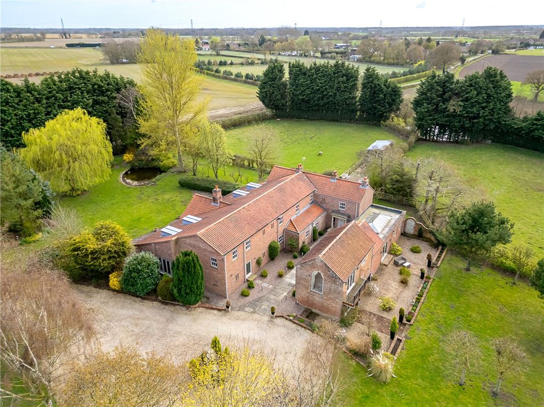 6 bedroom house, Dunnington, York YO19 - Available