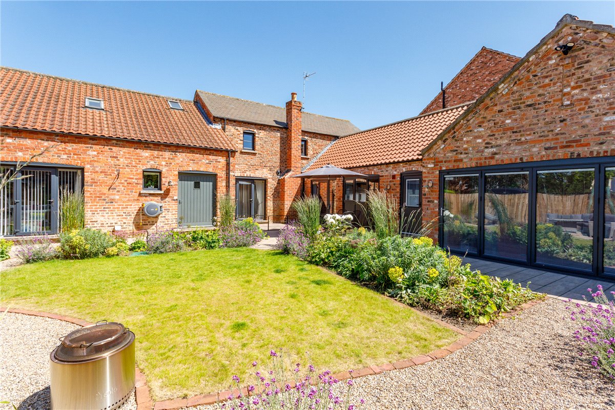 5 bedroom house, Breighton, Selby YO8 - Available