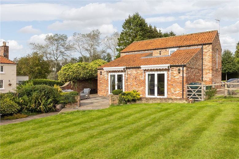 7 bedroom house, Welham, Malton YO17 - Available