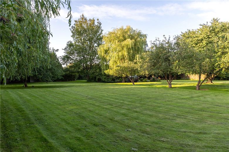 7 bedroom house, Welham, Malton YO17 - Available