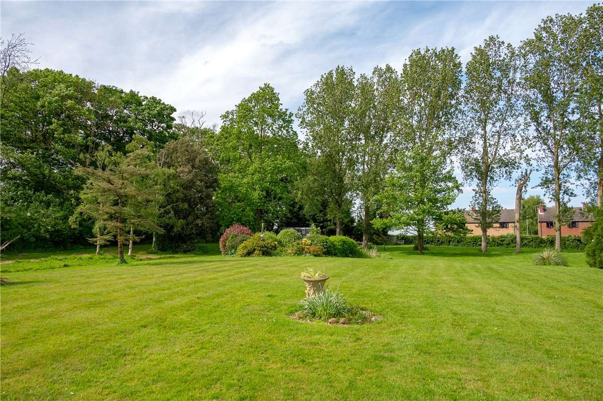  House, Aughton, York YO42 - Available