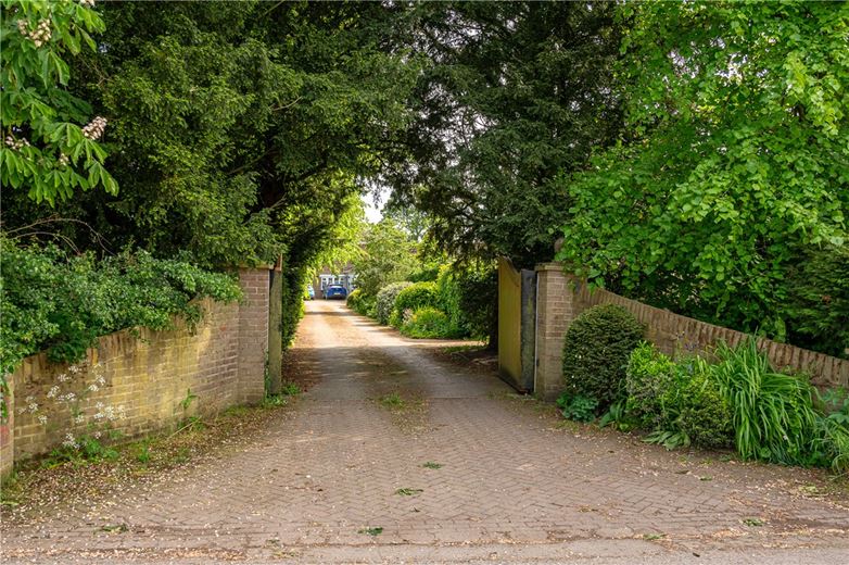  House, Aughton, York YO42 - Available