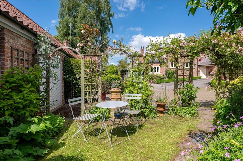 2 bedroom house, Sand Hutton Court, Sand Hutton YO41 - Sold