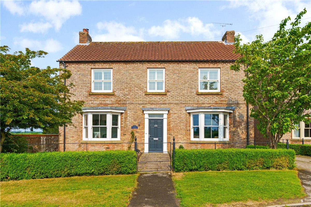 5 bedroom house, Black Dykes Lane, Upper Poppleton YO26 - Available