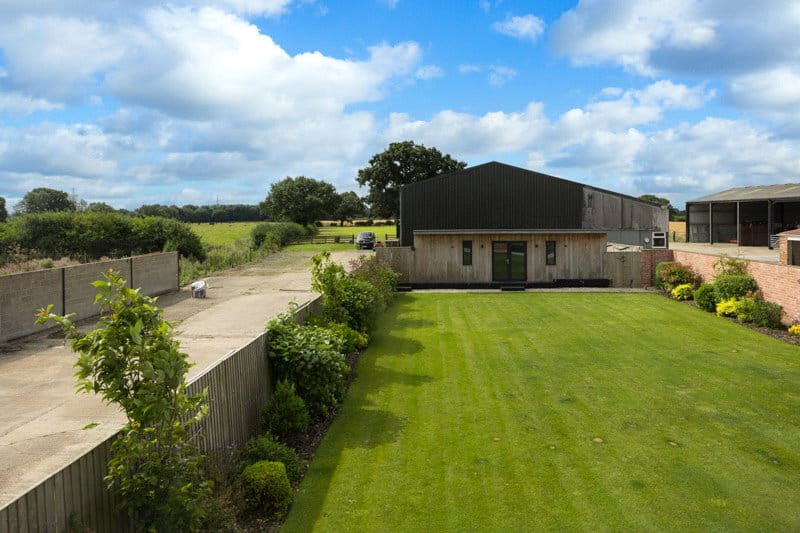 4 bedroom house, Main Road, Harlthorpe YO8 - Sold STC