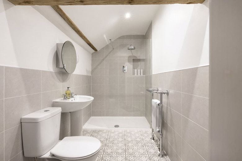 4 bedroom house, Main Road, Harlthorpe YO8 - Sold STC