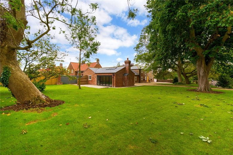 4 bedroom , The Stables, North Dalton YO25 - Available