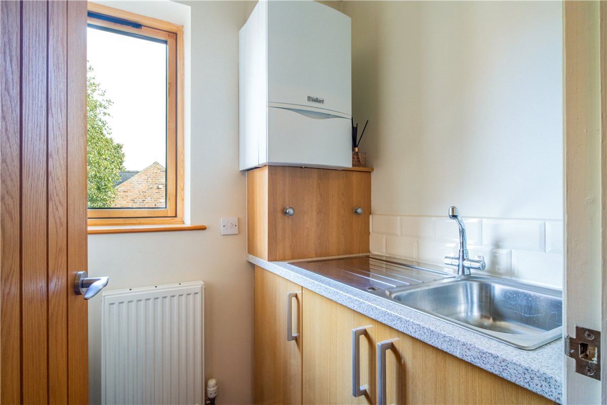 4 bedroom house, Orchard Court, York YO31 - Sold