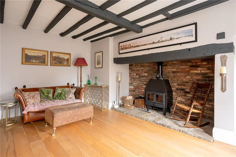 3 bedroom cottage, Main Street, Linton on Ouse YO30 - Available