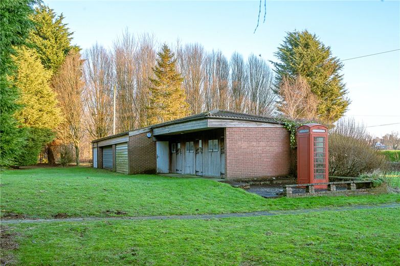 9 bedroom house, Tadcaster Road, Sherburn in Elmet LS25 - Available