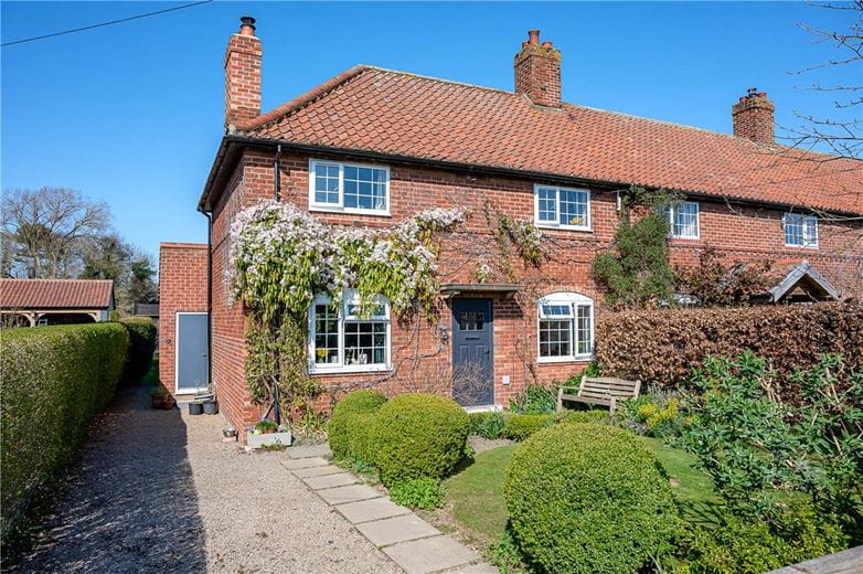 4 bedroom house, South View, Poole Lane YO26 - Available