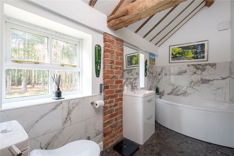 5 bedroom house, Selby Road, Holme-on-Spalding-Moor YO43 - Sold