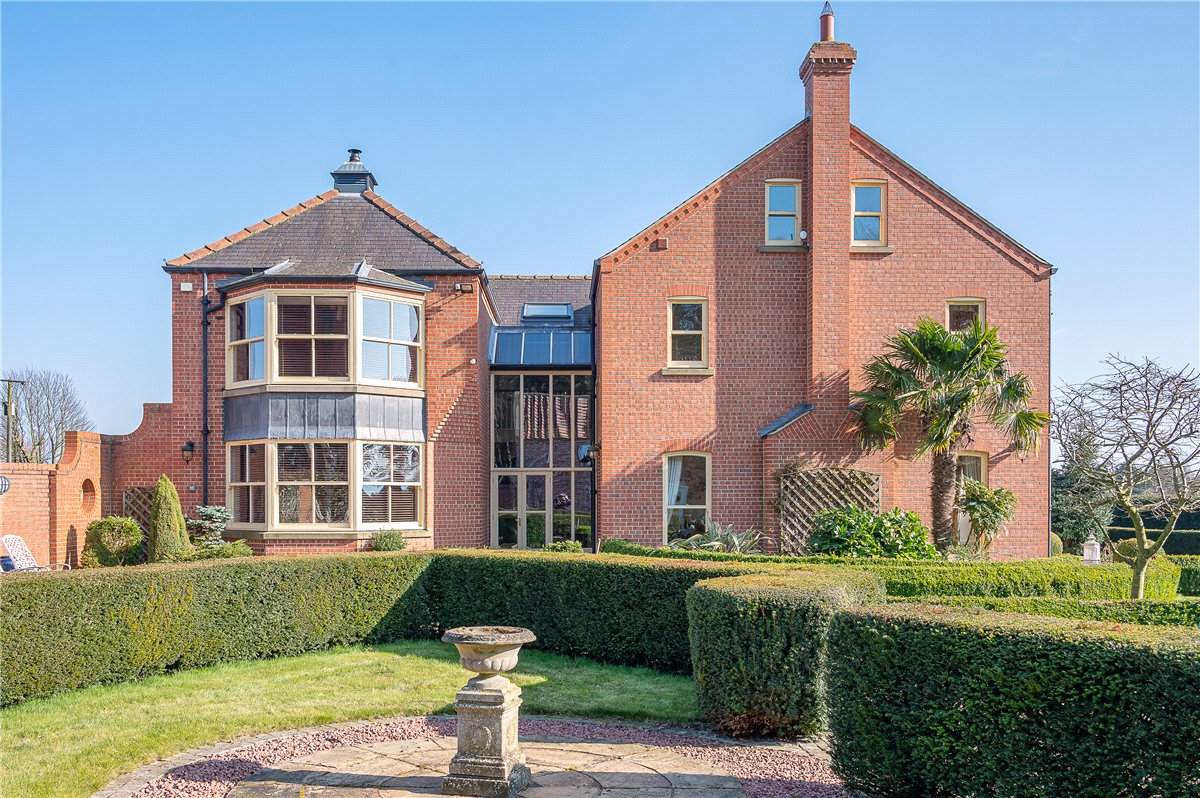 5 bedroom house, Selby Road, Holme-on-Spalding-Moor YO43 - Sold
