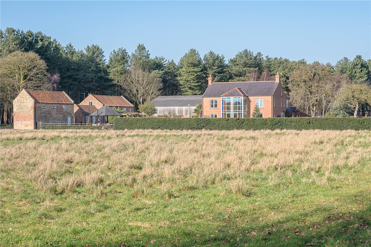 5 bedroom house, Selby Road, Holme-on-Spalding-Moor YO43 - Sold