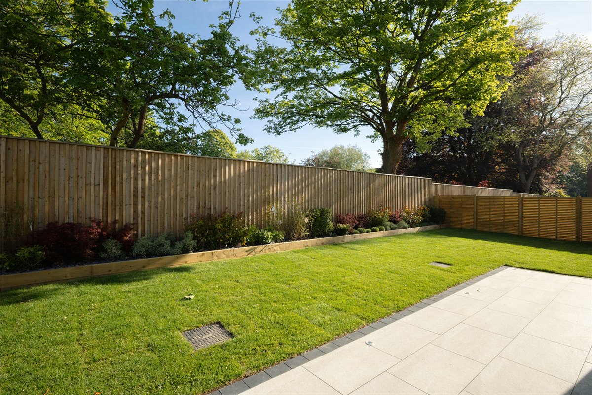 5 bedroom house, Fulford Road, York YO10 - Available