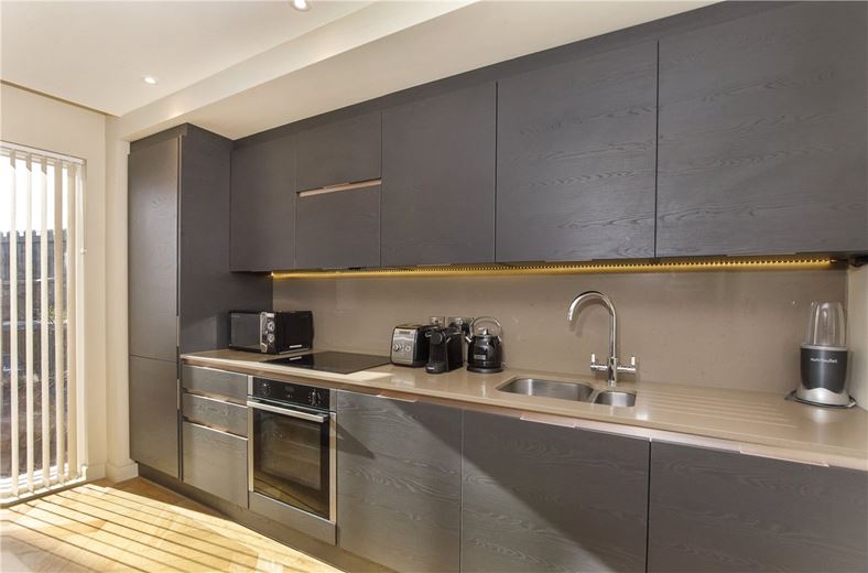 2 bedroom flat, Toft Green, York YO1 - Available