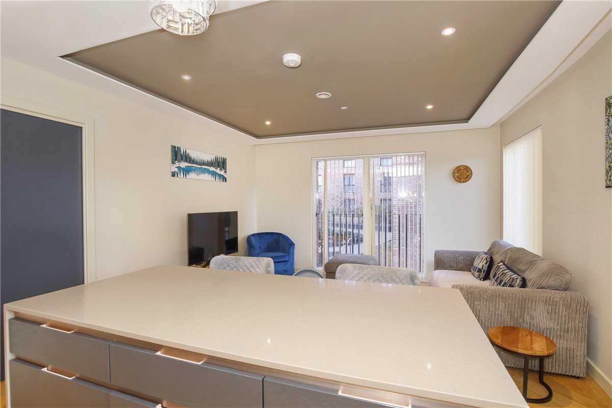 2 bedroom flat, Toft Green, York YO1 - Available