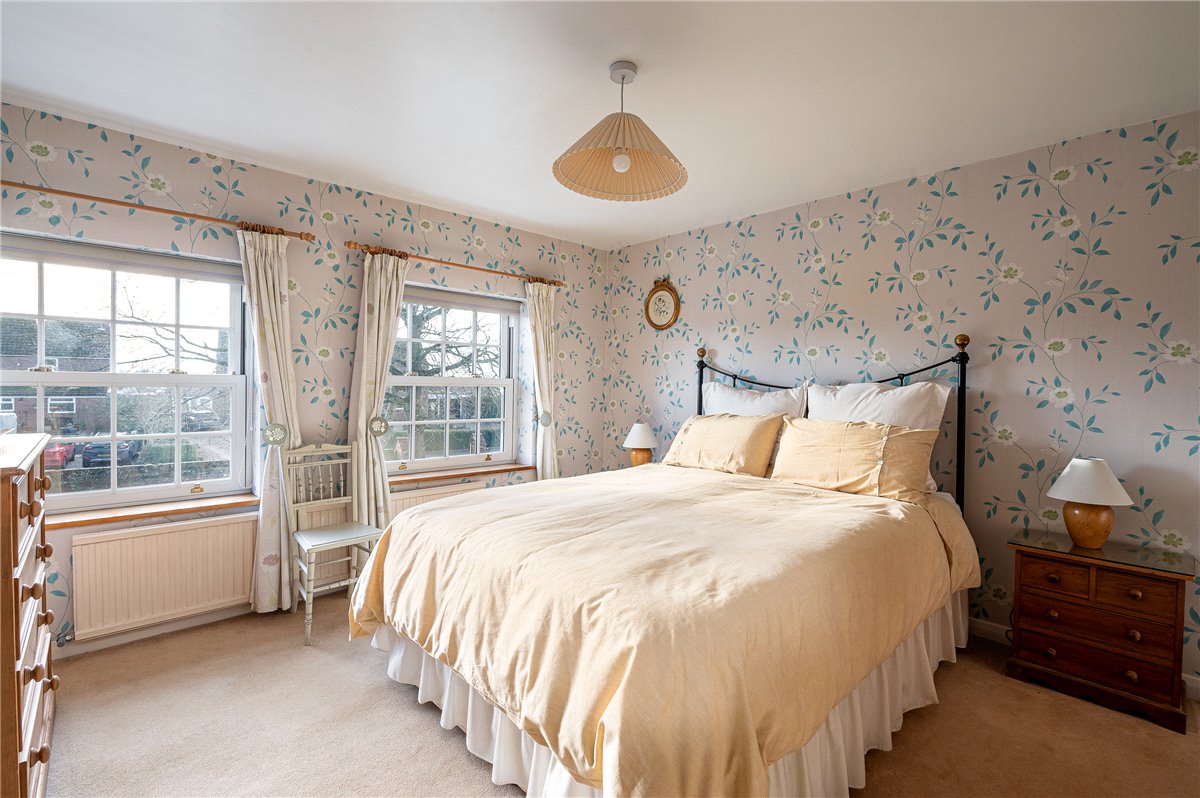 4 bedroom house, Angram, York YO23 - Available