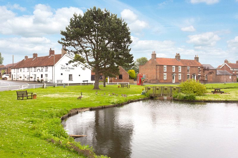 5 bedroom house, Front Street, Wold Newton YO25 - Available