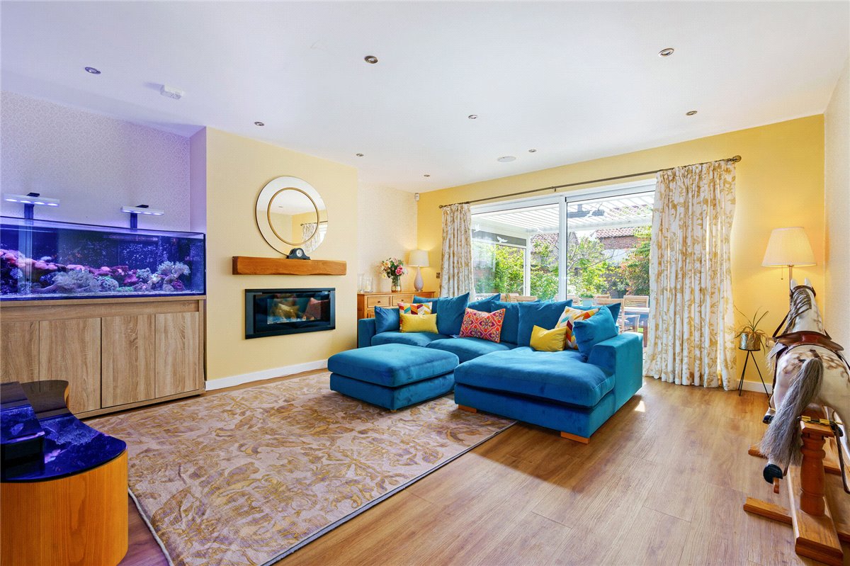 6 bedroom house, Beckside Close, North Cave HU15 - Sold