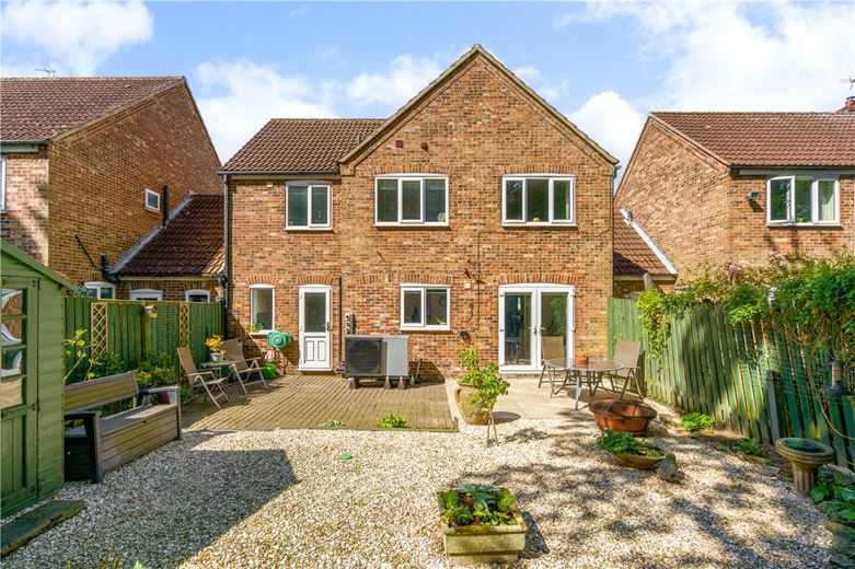 3 bedroom house, St. Nicholas Close, North Newbald YO43 - Available