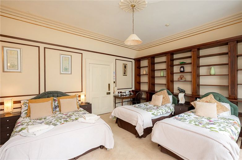 7 bedroom house, Fulford Road, York YO10 - Available