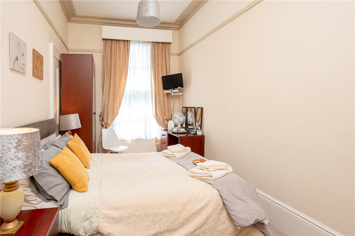 7 bedroom house, Fulford Road, York YO10 - Available