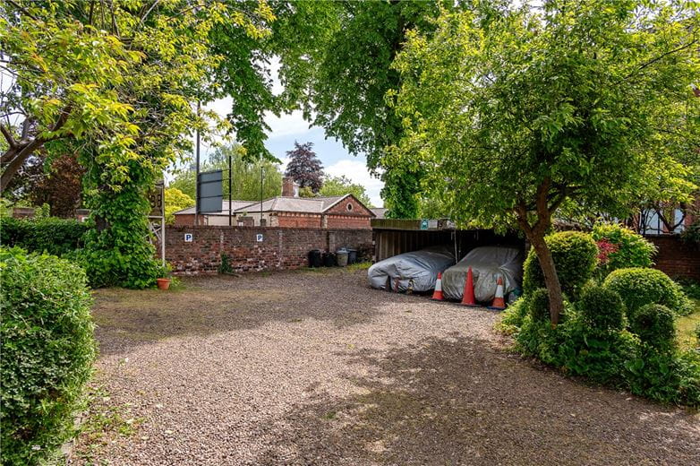 7 bedroom house, Fulford Road, York YO10 - Available