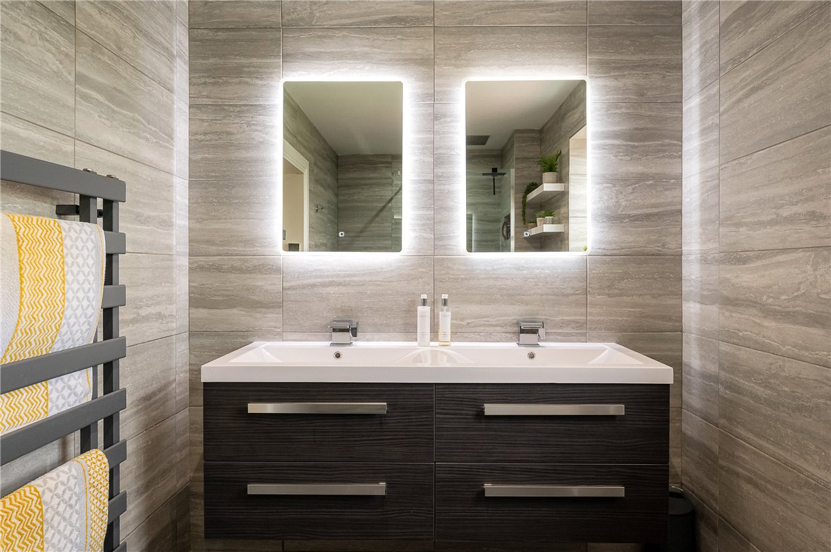 5 bedroom house, The Village, Stockton on the Forest YO32 - Available